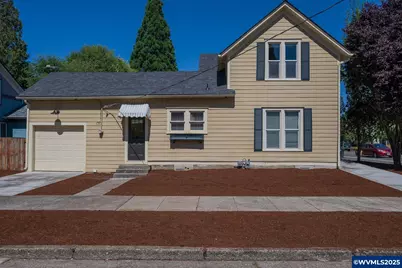 605 17th St NE, Salem, OR 97301 - Photo 1