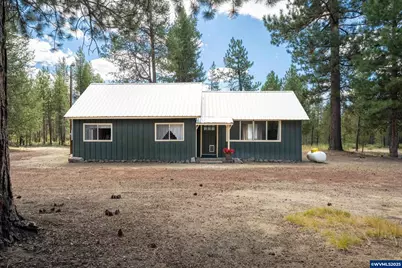 652 Chapman St, Gilchrist, OR 97737 - Photo 1
