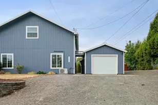 721 SW Clay St, Dallas, OR 97338 - Photo 1