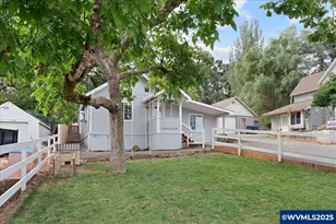 339 4th St, Scotts Mills, OR 97375 - Photo 1