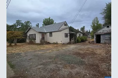 748 W Ellendale Av, Dallas, OR 97338 - Photo 1