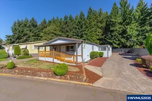 11712 Warbler Ln NE, Aurora, OR 97002 - Photo 1