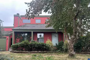 732 Harmony St, Lebanon, OR 97355 - Photo 1