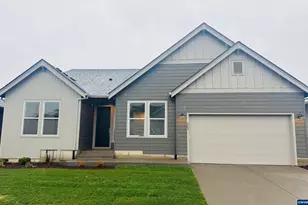 667 Magnolia Ave, Woodburn, OR 97071 - Photo 1