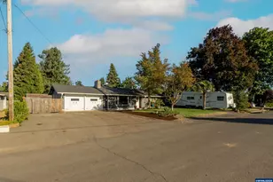 170 Pleasant Dr, Dallas, OR 97338 - Photo 1