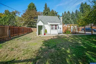 1075 Vista Ave SE, Salem, OR 97302 - Photo 1