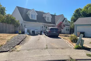 570 22nd Ave SW, Albany, OR 97322 - Photo 1