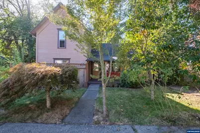 619 Oak St, Brownsville, OR 97327 - Photo 1