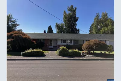 700 NW 18th Pl, McMinnville, OR 97128 - Photo 1
