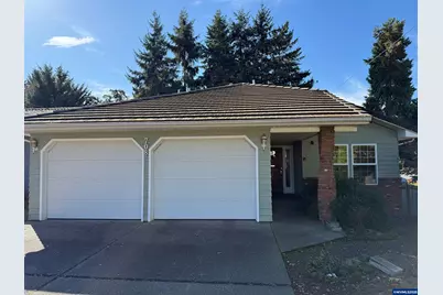 708 Kent St, Silverton, OR 97381 - Photo 1