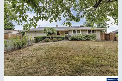 13042 Brookside Dr NE, Aurora, OR 97002 - Photo 1