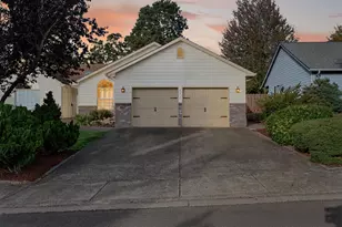 607 NW Heath St, Dallas, OR 97338 - Photo 1