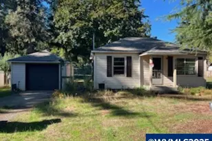 2105 SE 143rd Ave, Portland, OR 97233 - Photo 1