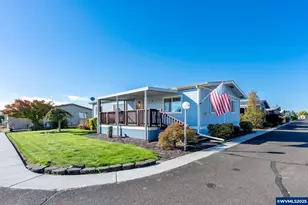 2901 E 2nd St, Newberg, OR 97132 - Photo 1