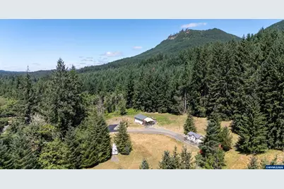 42531 Upper Calapooia Dr, Sweet Home, OR 97386 - Photo 1