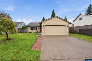 155 W Fairfield St, Gladstone, OR 97027 - Photo 1