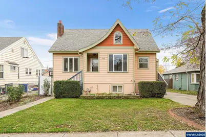 562 21st St NE, Salem, OR 97301 - Photo 1