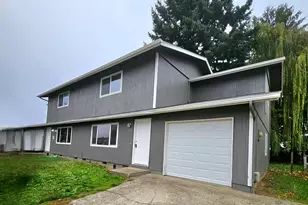4821-4823 Cougar Ct SE, Salem, OR 97317 - Photo 1