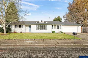 1095 33rd Ave SW, Albany, OR 97321 - Photo 1