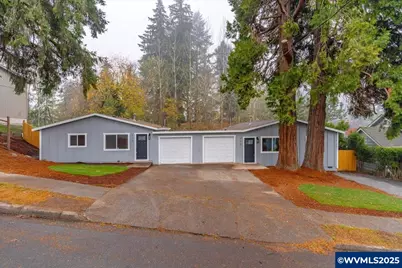 712 12th Av, Sweet Home, OR 97386 - Photo 1