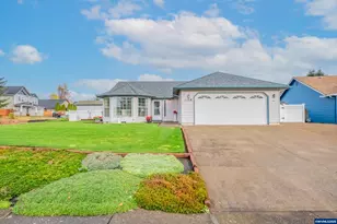 1138 SW Bryson St St, Dallas, OR 97338 - Photo 1