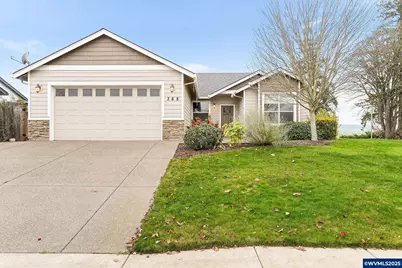 368 Sunset Ln N, Monmouth, OR 97361 - Photo 1