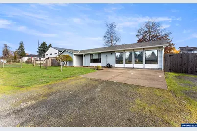 270 S Pershing St, Mount Angel, OR 97362 - Photo 1
