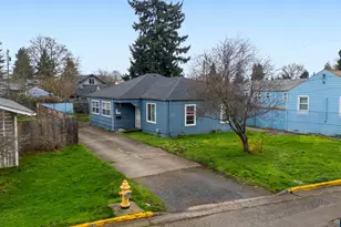 1453 (&amp 1451) Hiatt St, Lebanon, OR 97355 - Photo 1