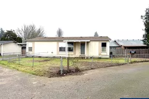 4678 La Vista Way SE, Salem, OR 97317 - Photo 1