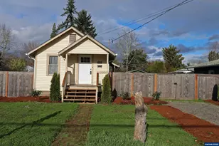 585 Hickory St NE, Salem, OR 97301 - Photo 1