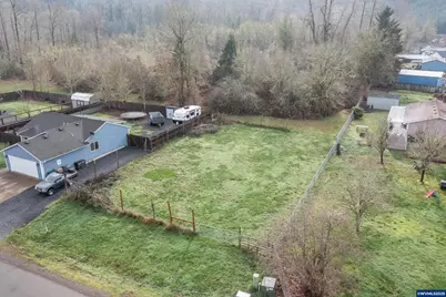 3171 Juniper St, Sweet Home, OR 97386 - Photo 1