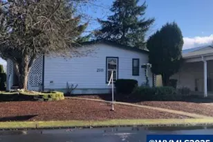 300 SE Lacreole Dr, Dallas, OR 97338 - Photo 1