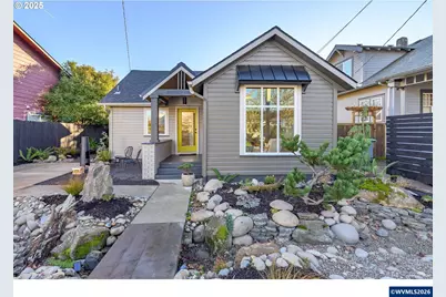 326 NE 8th St, McMinnville, OR 97128 - Photo 1