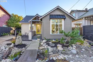 326 NE 8th St, McMinnville, OR 97128 - Photo 1