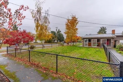 511 E Elwood St, Stayton, OR 97383 - Photo 1