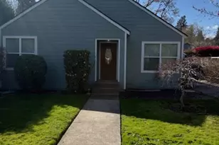 1845 E Nob Hill St SE, Salem, OR 97302 - Photo 1