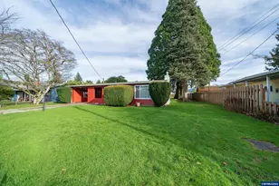 1090 SE 3rd Ave, Mill City, OR 97360 - Photo 1