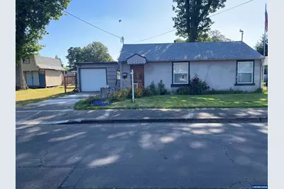 620 23rd St SE, Salem, OR 97301 - Photo 1