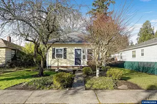 1065 22nd St NE, Salem, OR 97301 - Photo 1