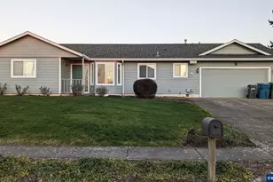 864 SW Foxhill Ave, Sublimity, OR 97385 - Photo 1