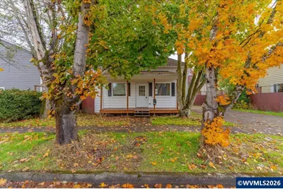 289 S 3rd St, Lebanon, OR 97355 - Photo 1