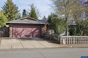 2728 S 8th St, Lebanon, OR 97355 - Photo 1