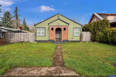 605 Hickory St NE, Salem, OR 97301 - Photo 1