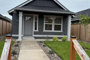 4715 SE Finch St, Albany, OR 97322 - Photo 1