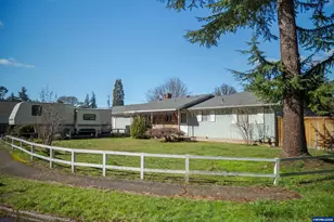 1160 Cedar St, Sweet Home, OR 97386 - Photo 1