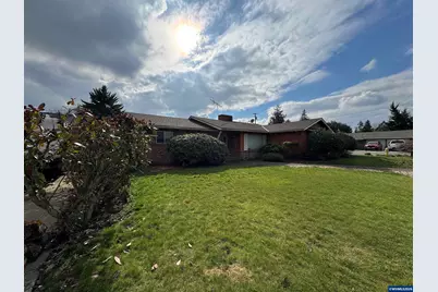 240 NW Baker Creek Rd, McMinnville, OR 97128 - Photo 1