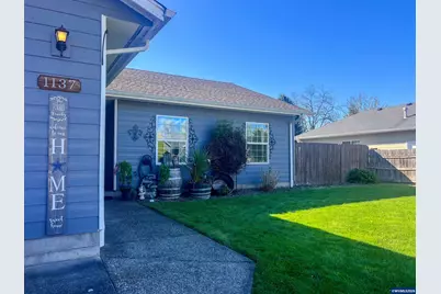 1137 SE 2nd Av, Mill City, OR 97360 - Photo 1