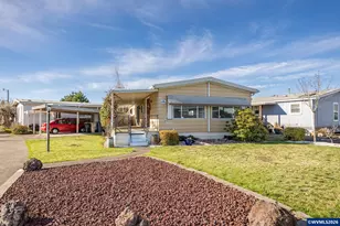 204 Cascade Dr, Lebanon, OR 97355 - Photo 1