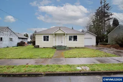 735 7th Av, Sweet Home, OR 97386 - Photo 1