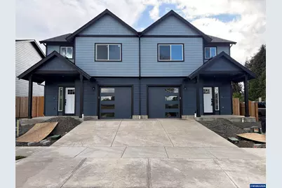 1542 Barn (-1550) St, Woodburn, OR 97071 - Photo 1
